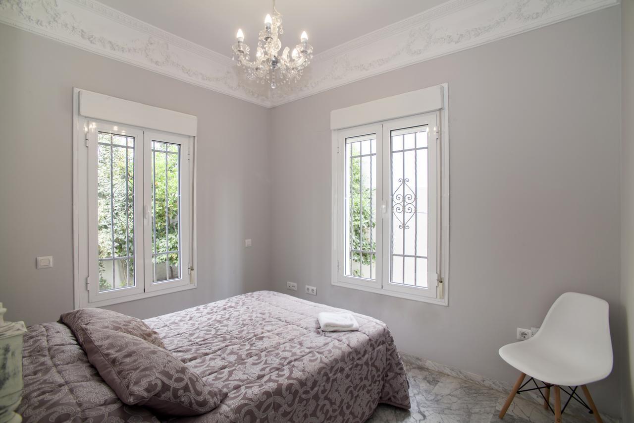 Vakantiehuis 10 Bdr Chalet; Maria Luisa Park Sevilla